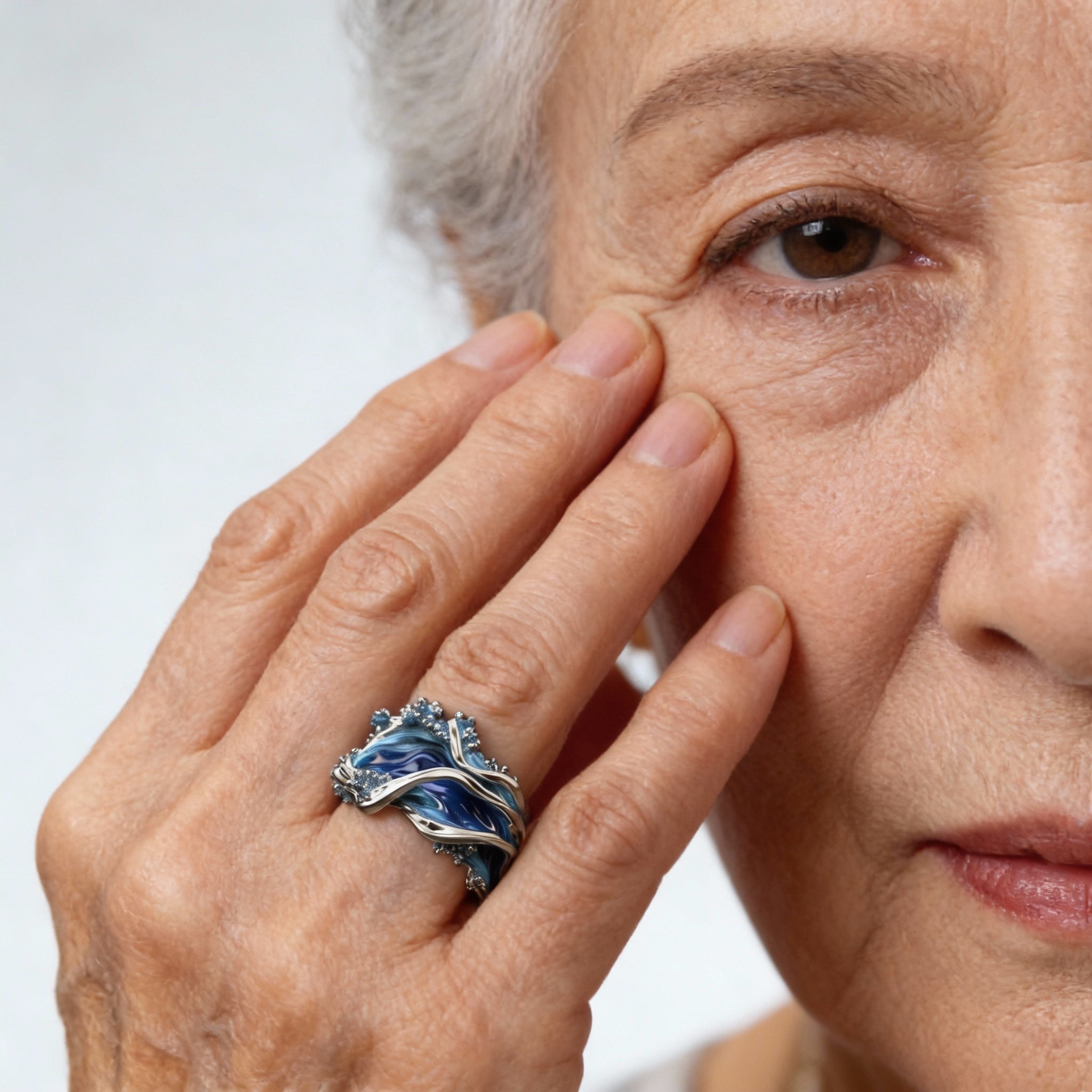 Vintage Gold Ring with Ocean Wave Motif